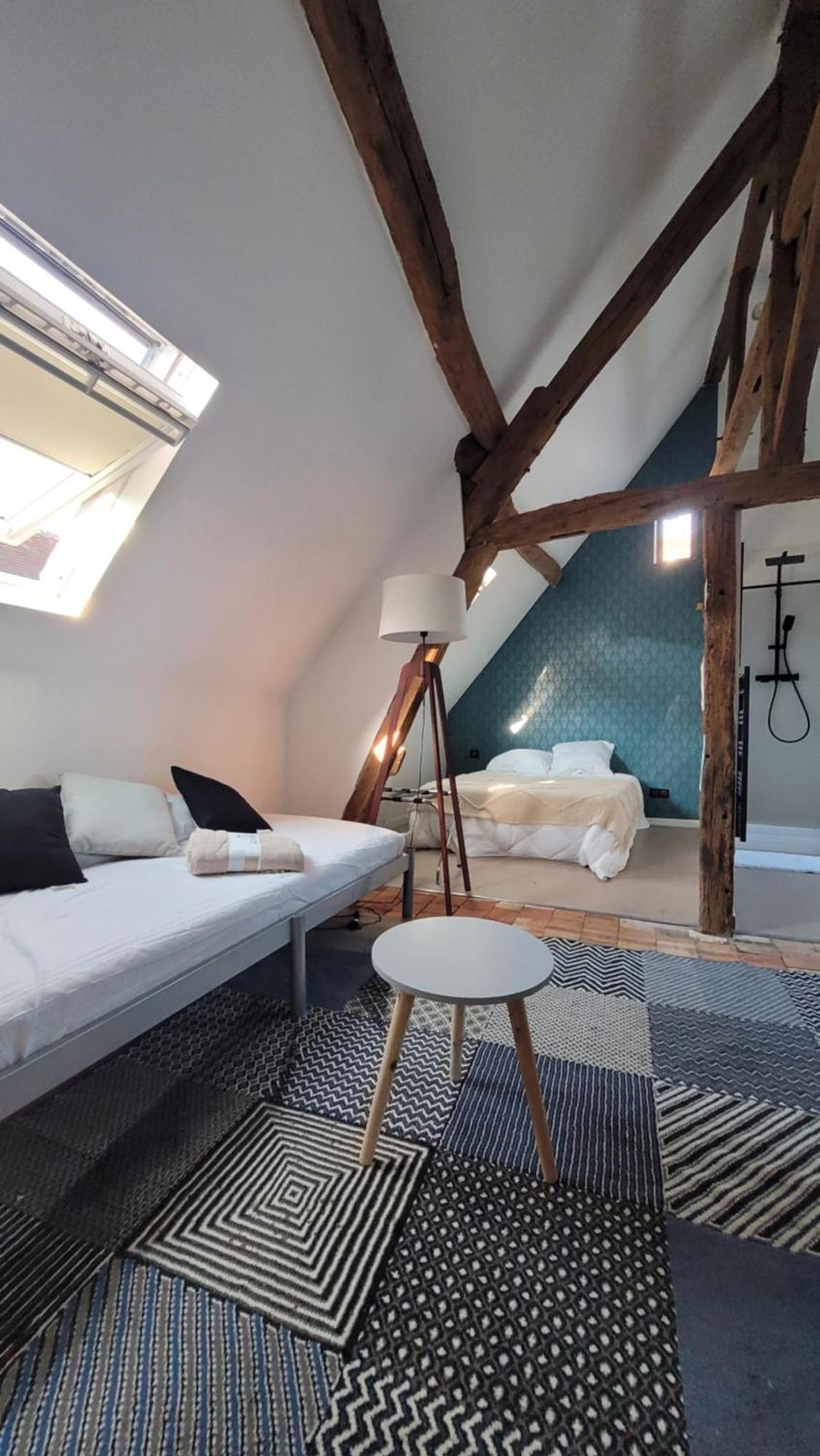 Bed and Breakfast Le Chene Fleuri Шартр Экстерьер фото