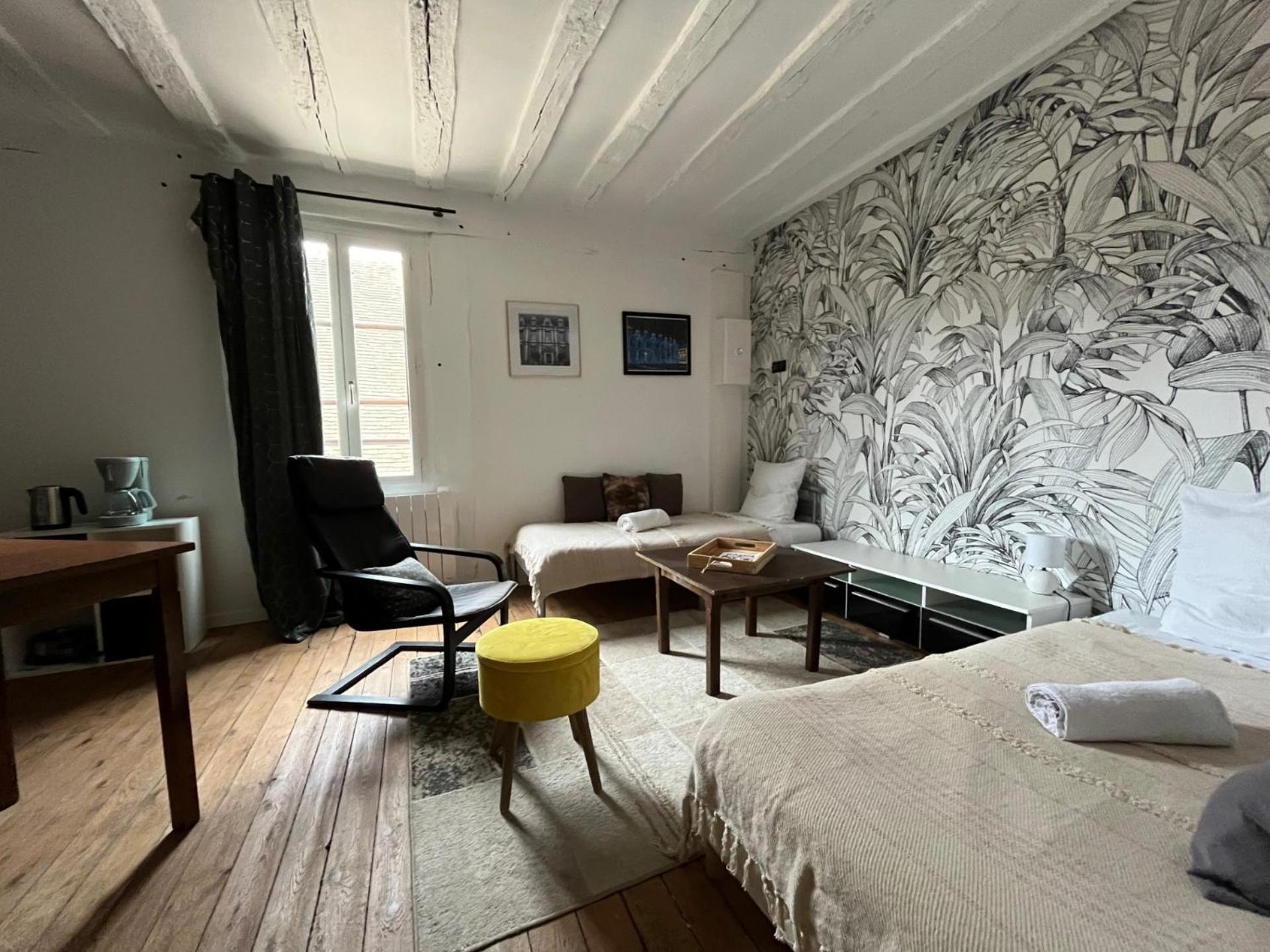 Bed and Breakfast Le Chene Fleuri Шартр Экстерьер фото