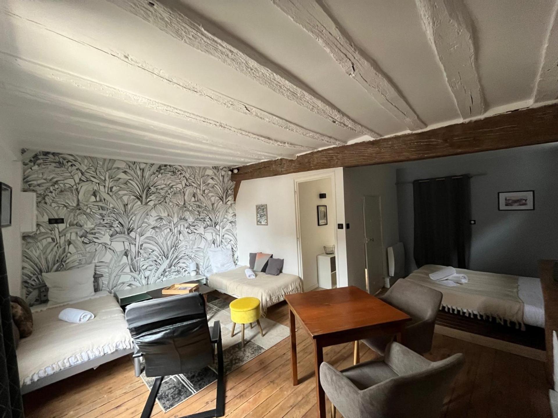 Bed and Breakfast Le Chene Fleuri Шартр Экстерьер фото