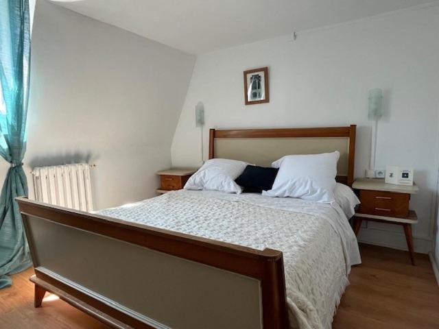 Bed and Breakfast Le Chene Fleuri Шартр Экстерьер фото